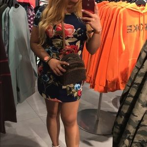 3/$30 • FLORAL NAVY BLUE MINI T SHIRT DRESS